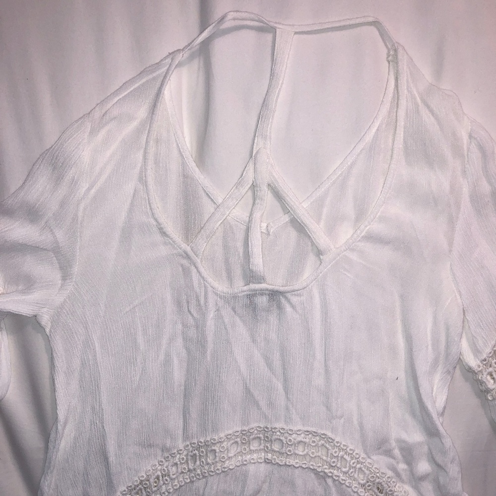 White Summery Top w/Peace Sign outline on back! - Picture 2 of 4